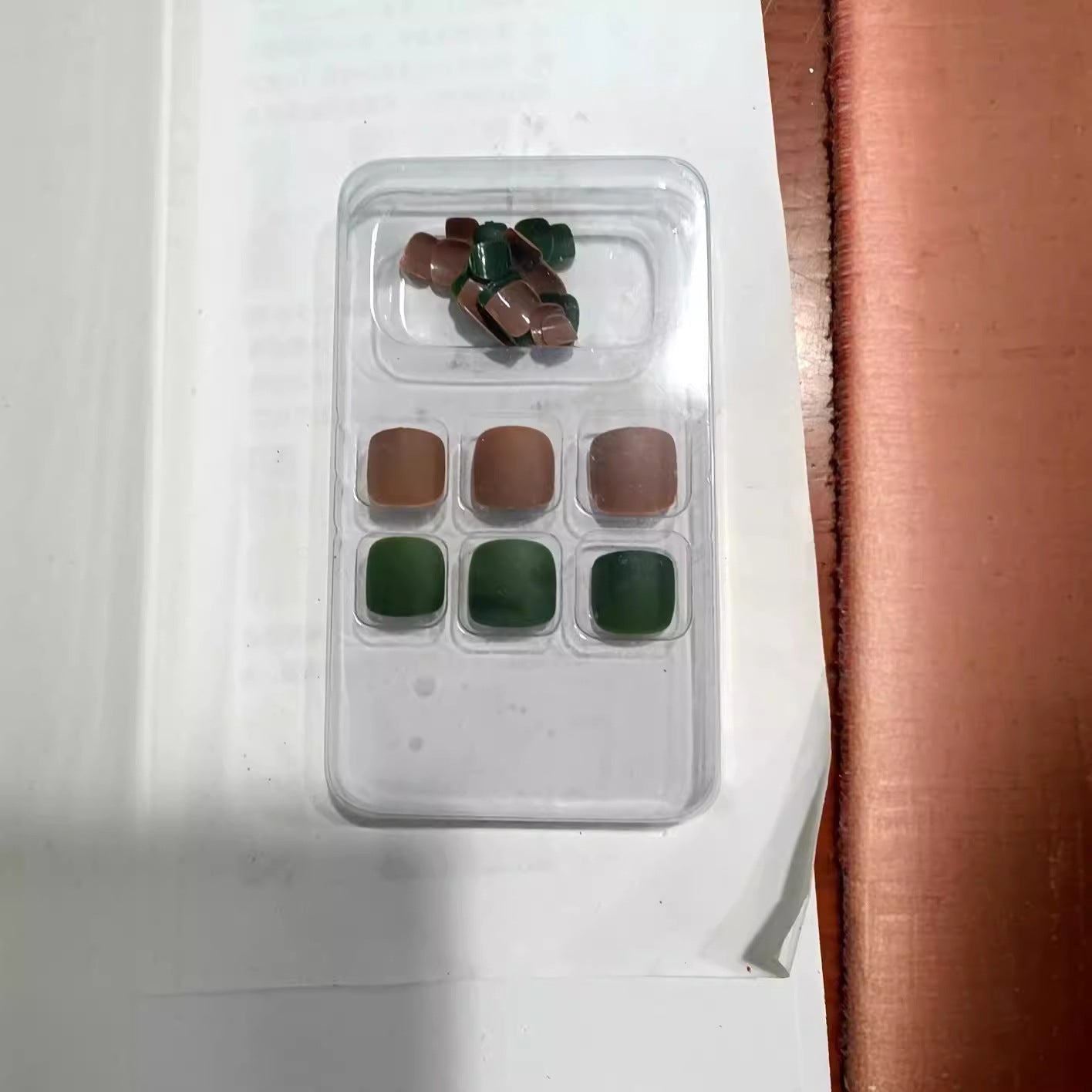 Dekorative Press-On Nagelset Brehn