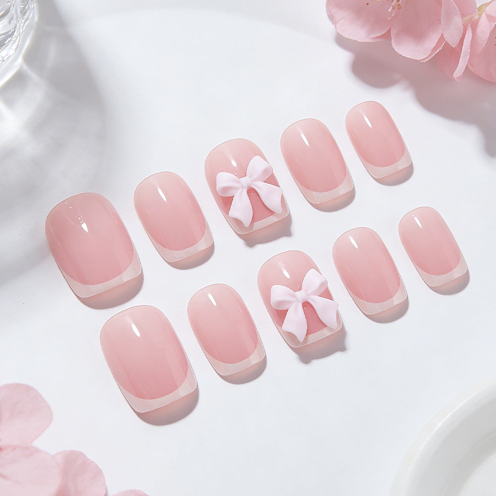 Blumenverzierte Press-On Nagelkunst Brehn