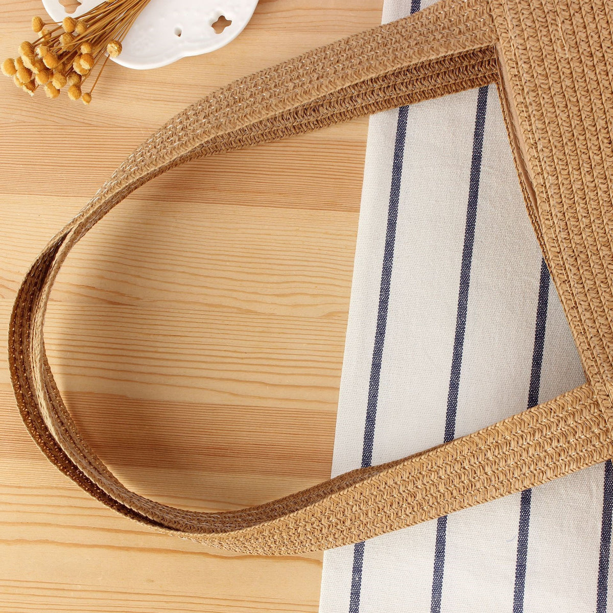 Großzügige Handtasche Aus Handgeknüpftem Naturmaterial Brehn