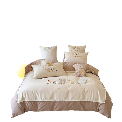 Besticktes Baumwollsatin Bettbezug-Set mit Pom-Pom-Bordüre und passenden Kissenbezügen