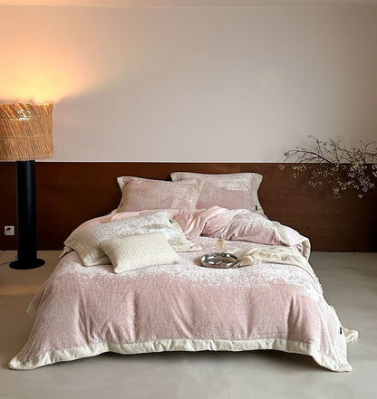Flauschiges Samtvelours-Bettbezug-Set mit soften Plüschfasern und Hotelverschluss Brehn