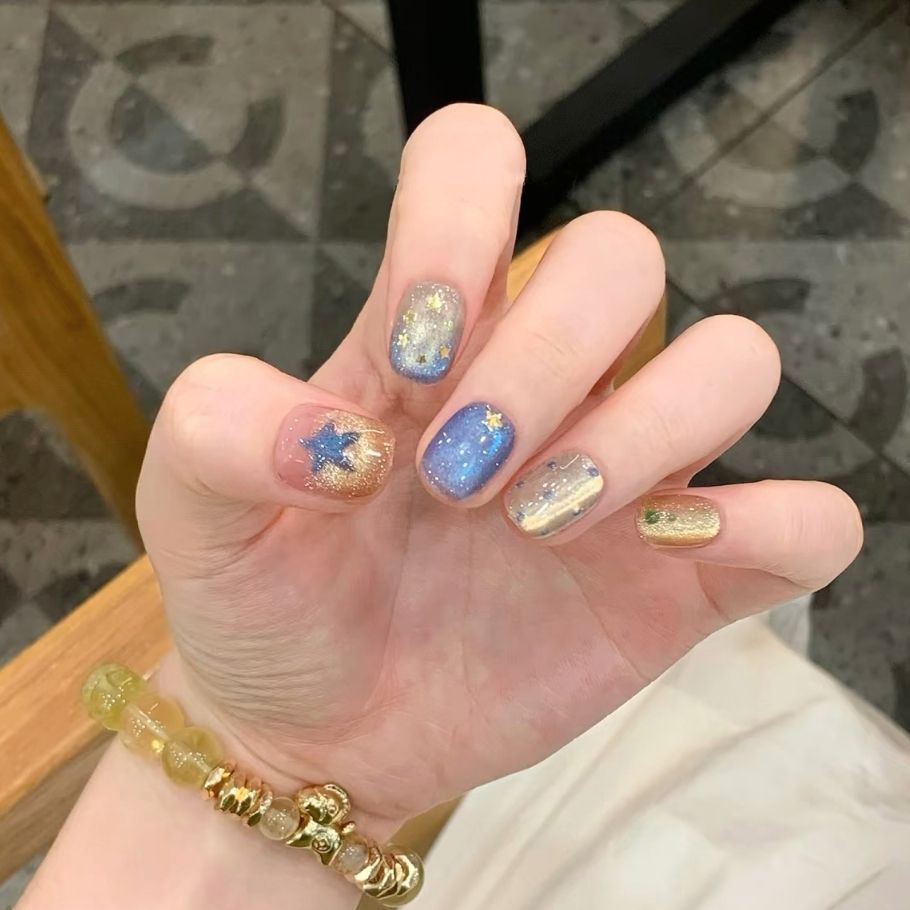 Künstlerisches Press-On Nagelkunst Design Set Brehn