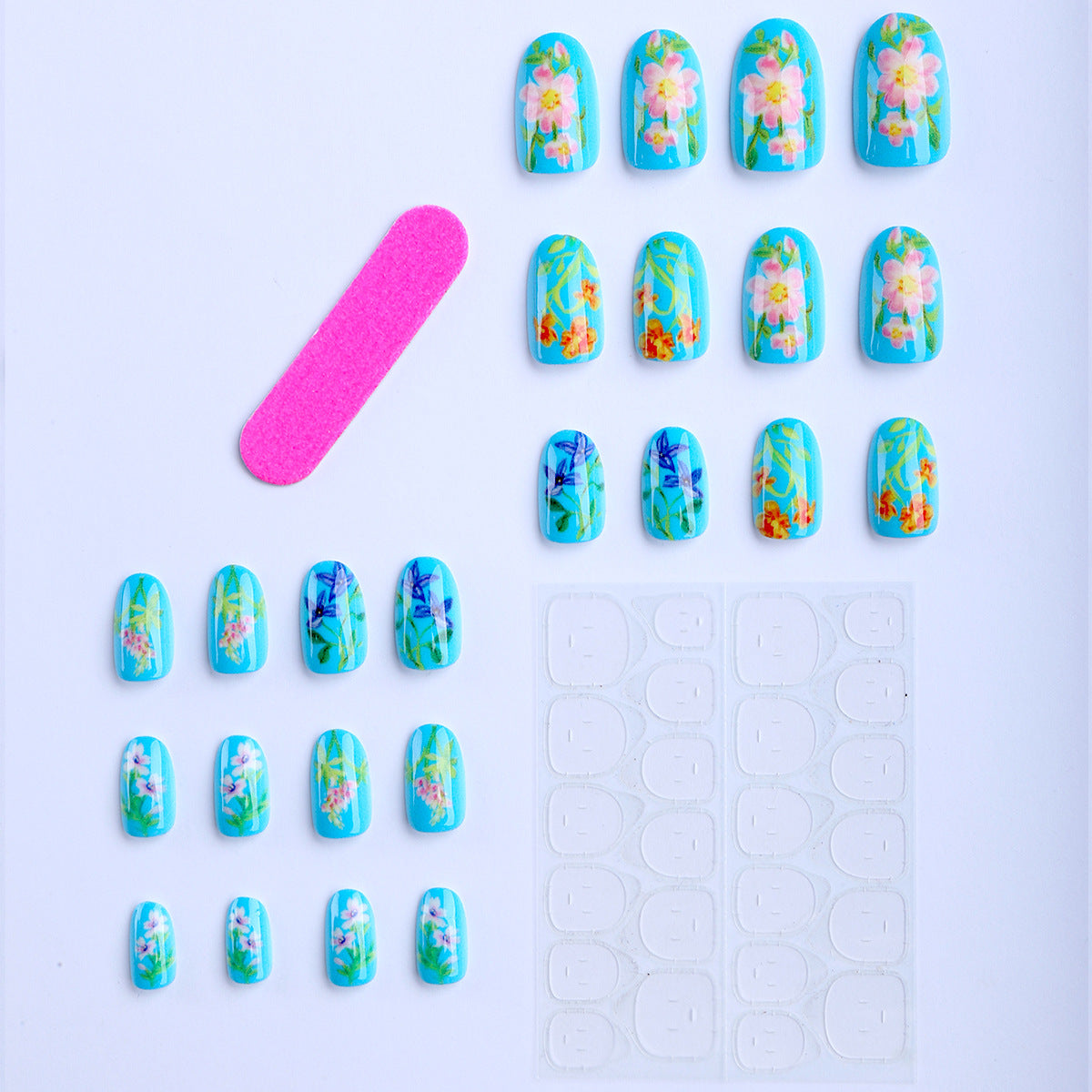 Kunstfingernägel mit Floralem Handdesign Brehn