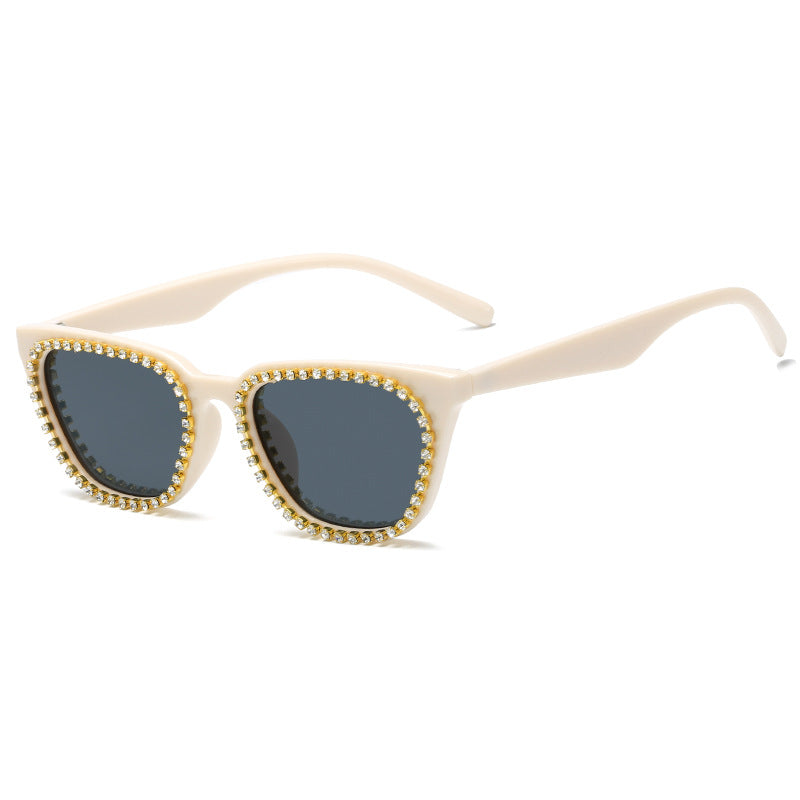 Damen Sonnenbrille mit glamourösem Strassrahmen Brehn