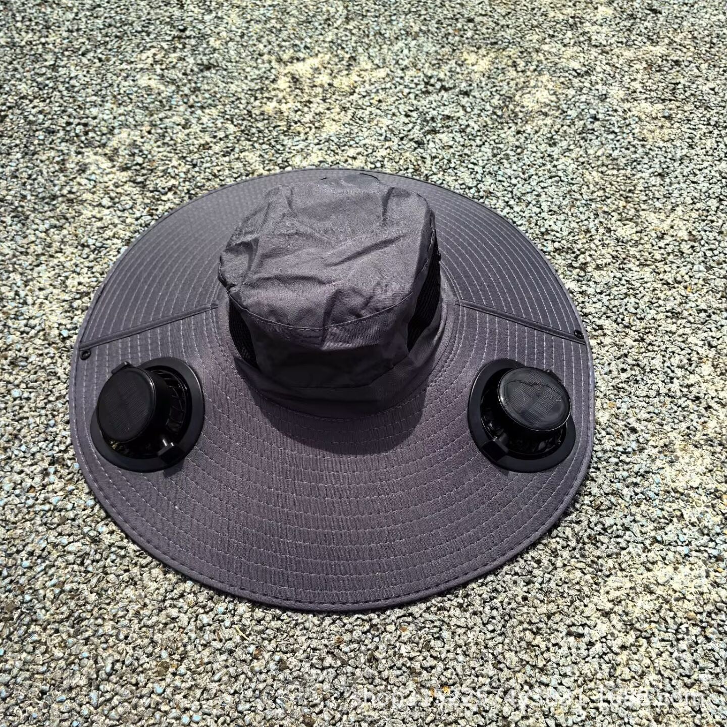 luftgekühlter Sonnenhut mit abnehmbaren USB-Ventilatoren und breitem Nackenschutz Brehn