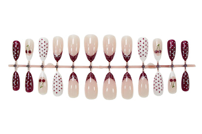Kunstnagelset mit eleganten Kirsch- und Punkten-Mustern Brehn