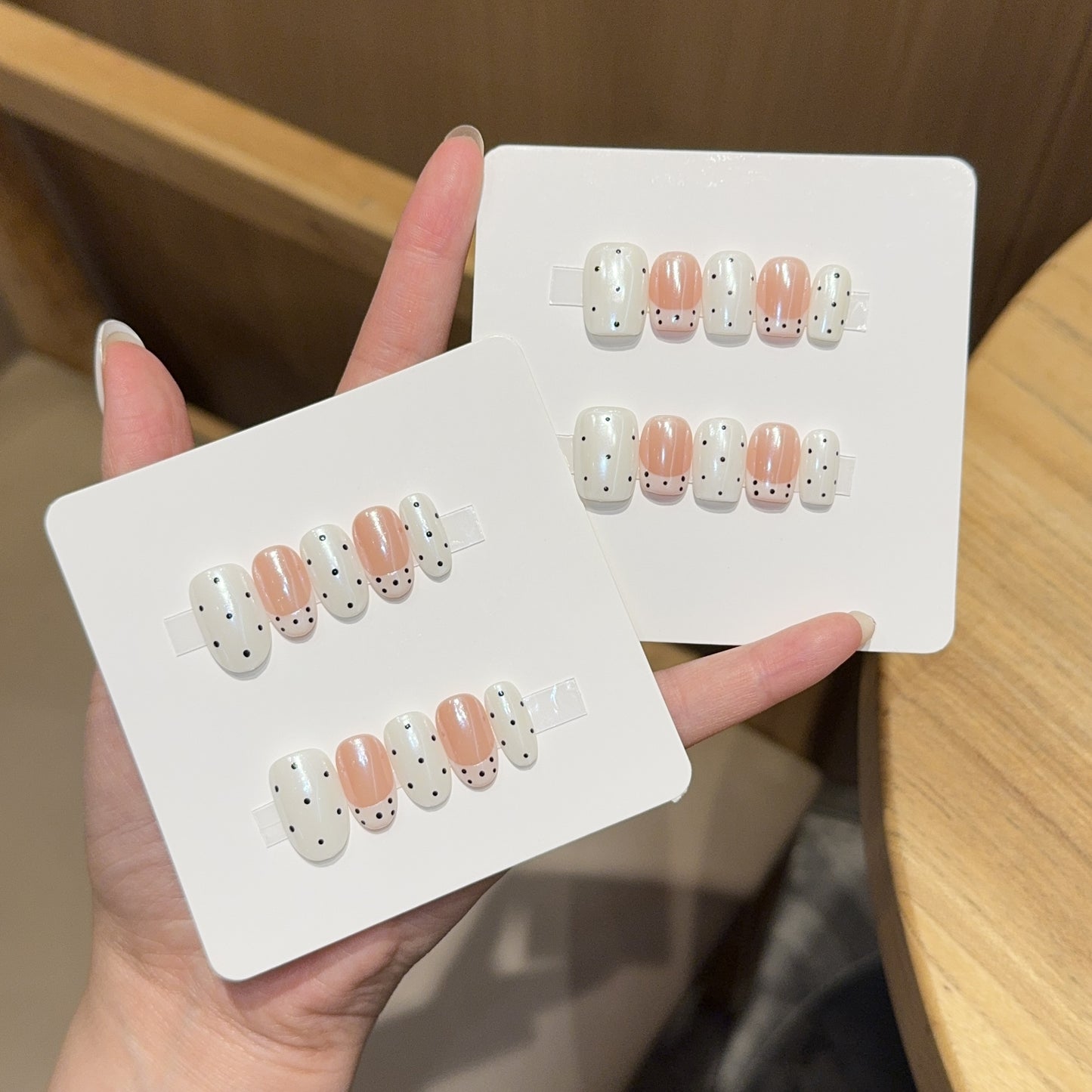 Künstliche Nagelspitzen Im Eleganten Design Brehn
