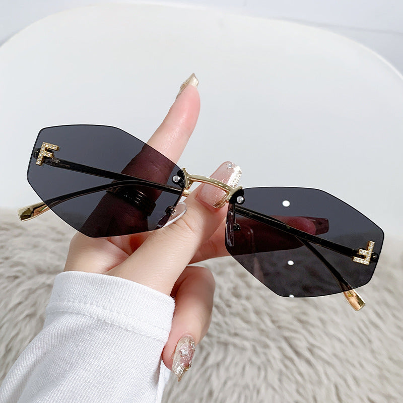 Damen Designer-Sonnenbrille mit innovativem sechseckigem Rahmen Brehn