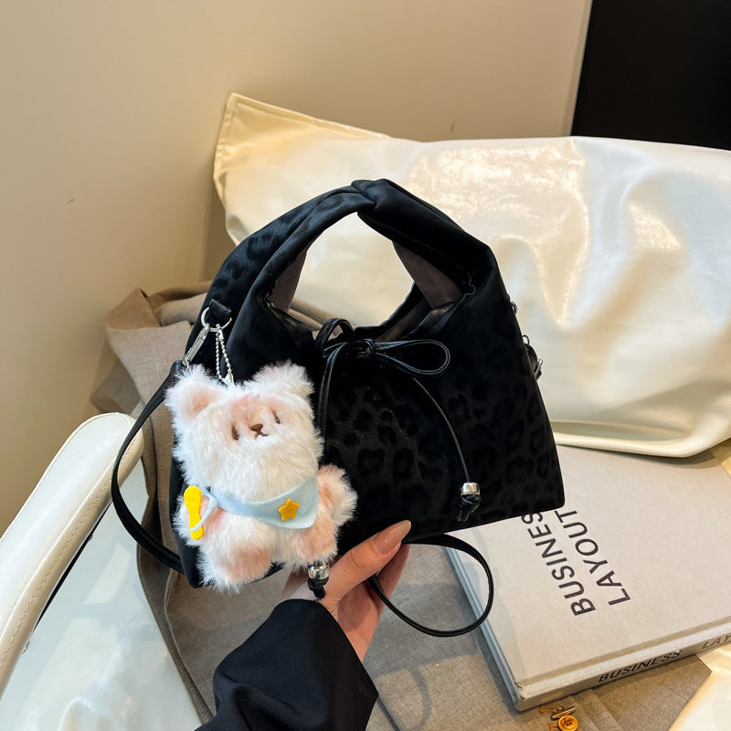 Stylische und funktionale Drawstring-Handtasche Brehn