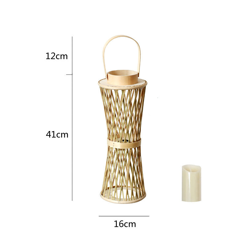Elegante Laterne aus Rattan Brehn