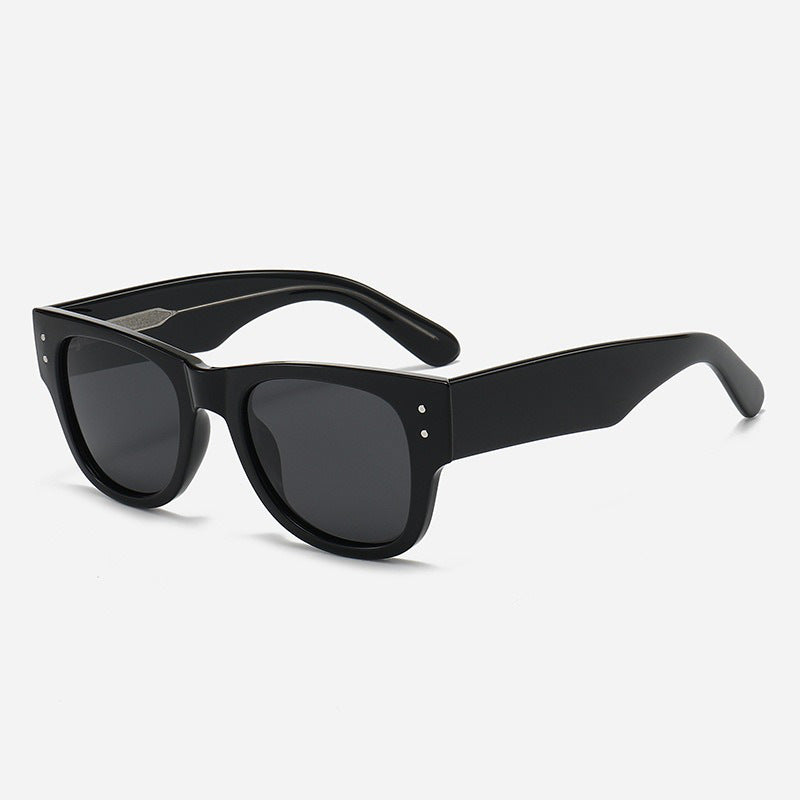 Damen Sonnenbrille im minimalistischen und eleganten Design Brehn