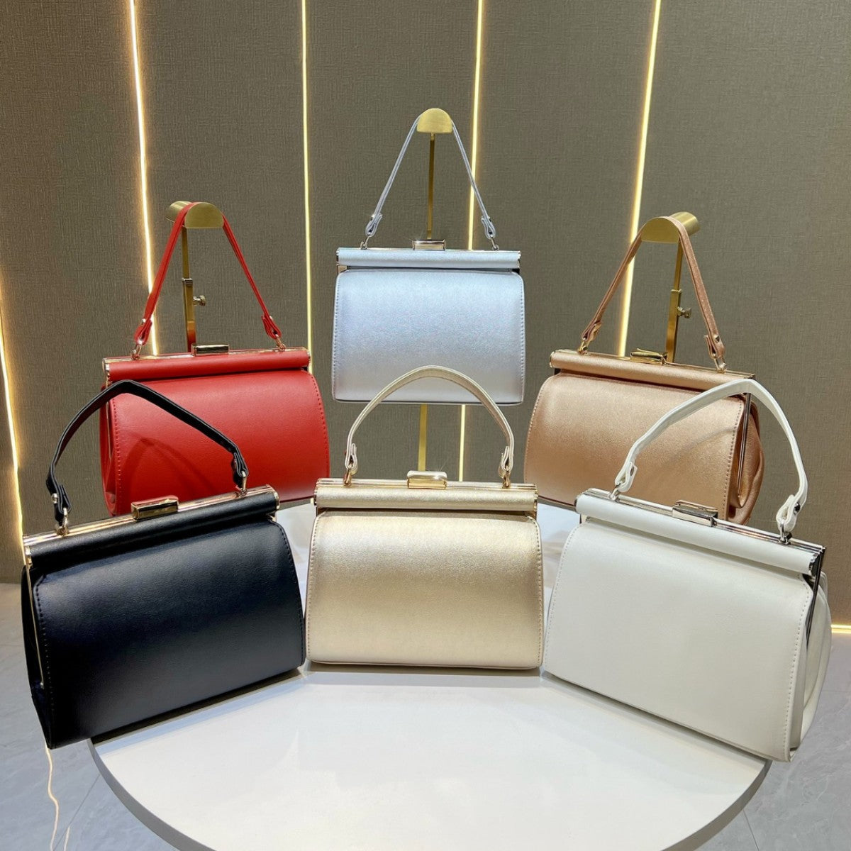 Glamourös Satin Abendhandtasche