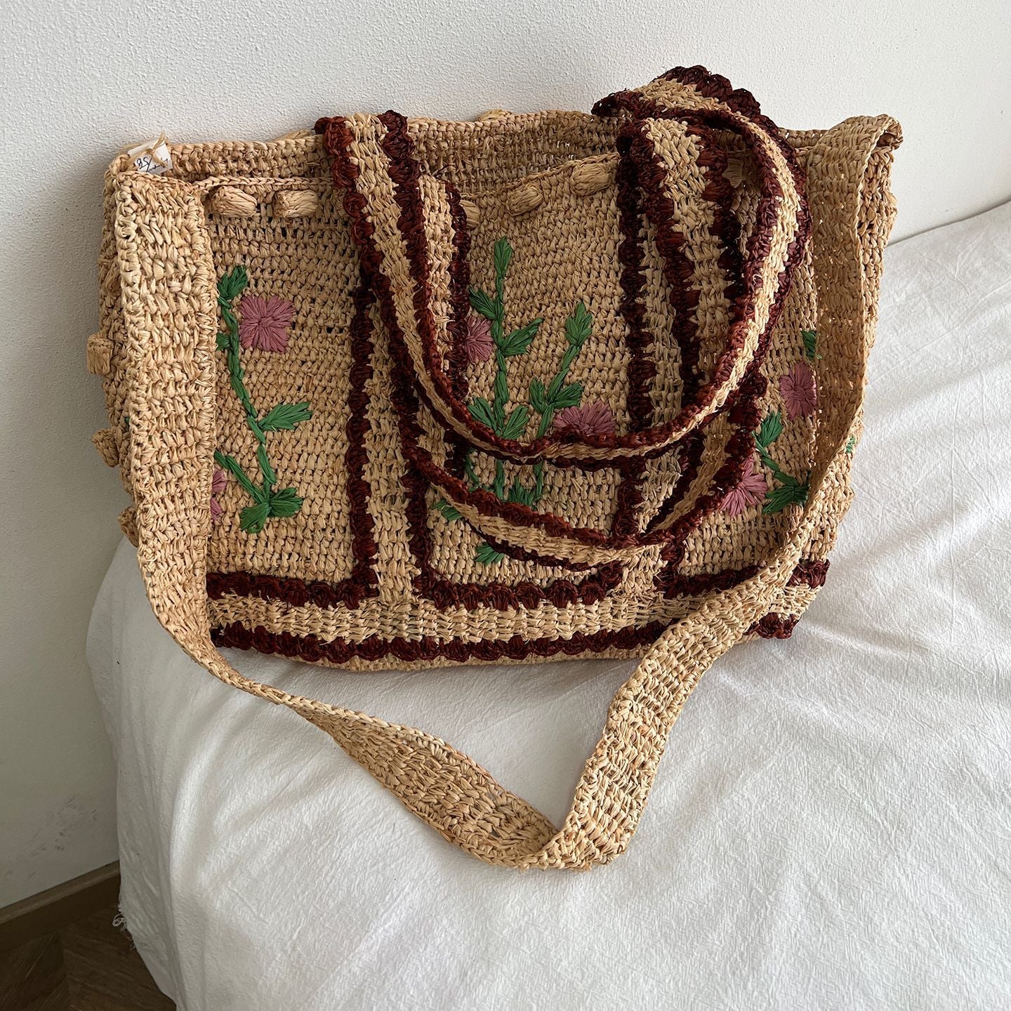 Geflochtene Umhängetasche mit Floralem Motiv Brehn
