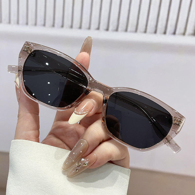 Damen modische Sonnenbrille im eleganten Design mit robustem Rahmen Brehn