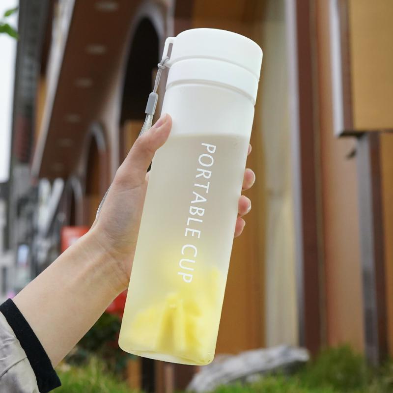 Damen Trinkflasche mit innovativem Deckel Brehn