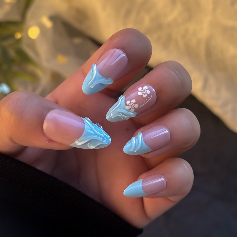 Elegantes blumenmotiviertes Press-On Nagelkunstset Brehn