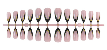 Kunstnagelset mit elegantem Schwarz-Weiß-Spitzen Akzent Brehn
