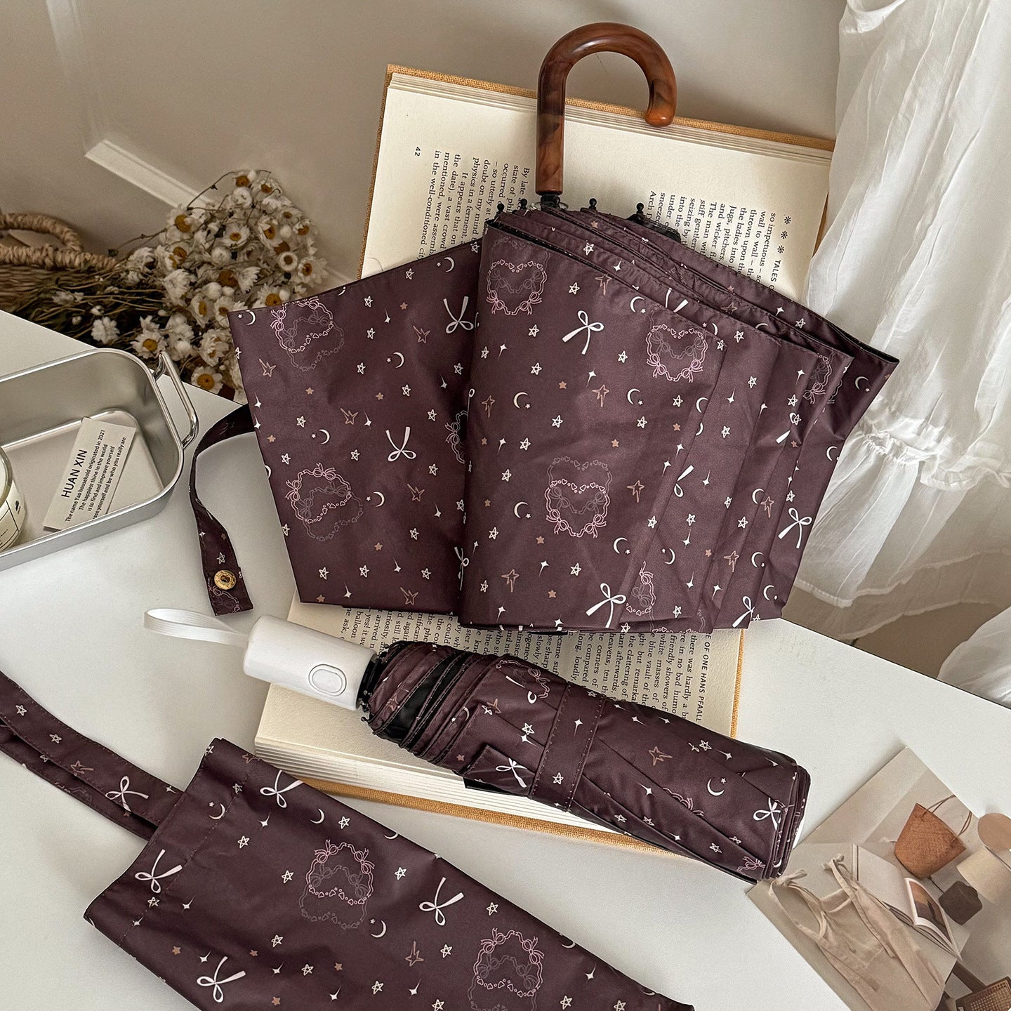 Damen Faltregenschirm mit elegantem Anhängerdesign Brehn