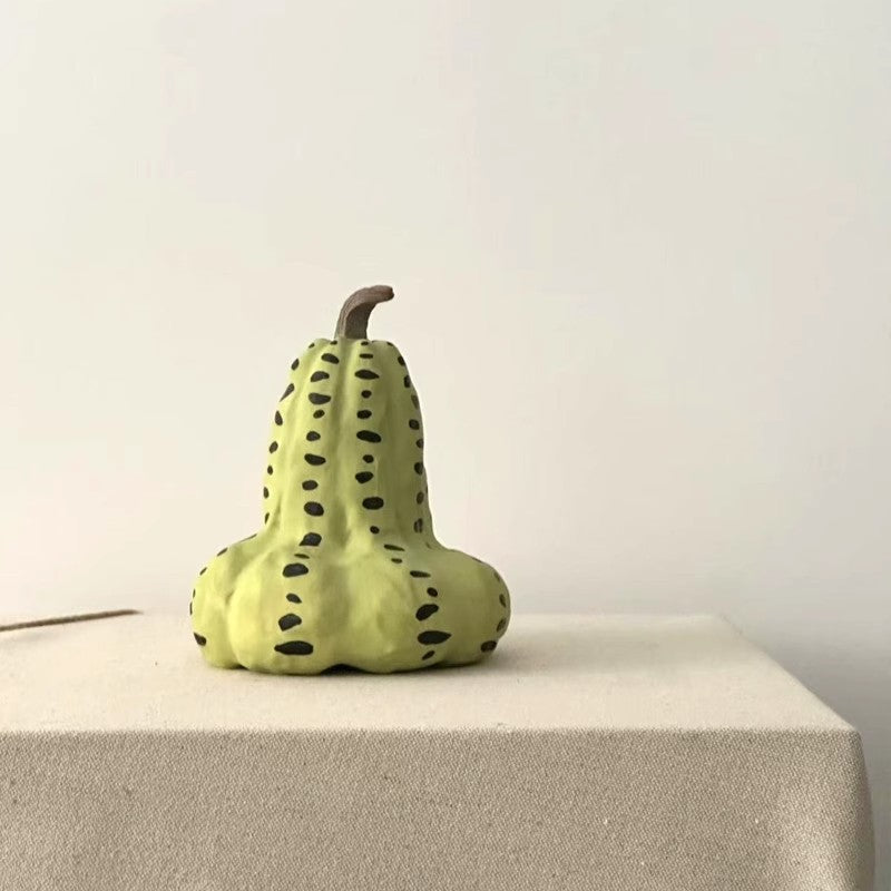 Dekorative Keramik-Erbsenschoten-Skulptur