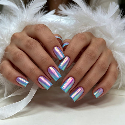 Glänzende Chrome-Nagelveredelungen Brehn