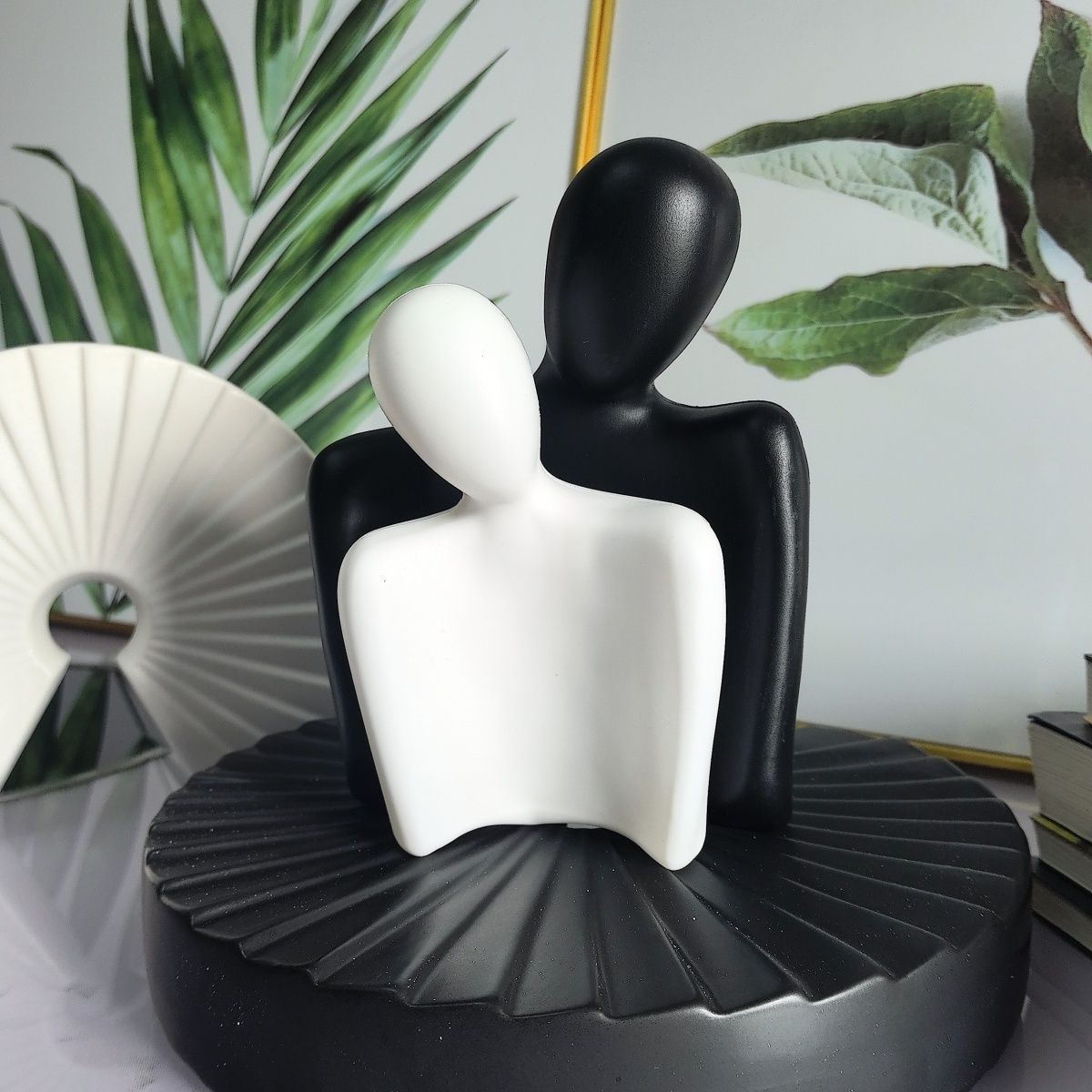 Künstlerische Dualfigur Dekoration Brehn