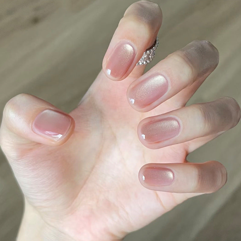 Natürlicher Finish Press-On Nagelkunst Brehn