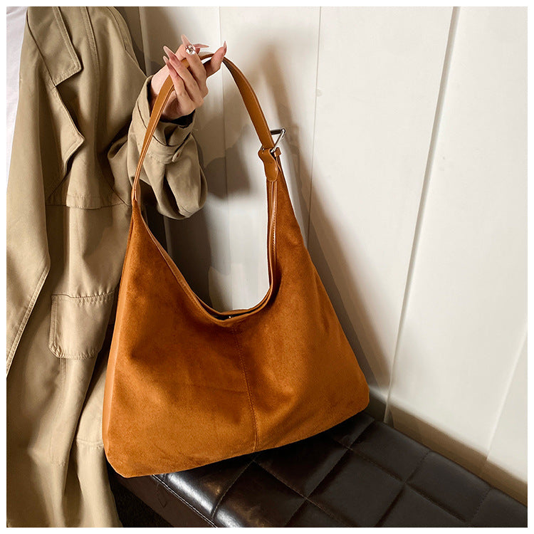 Elegante und Vielseitige Schultertasche Brehn