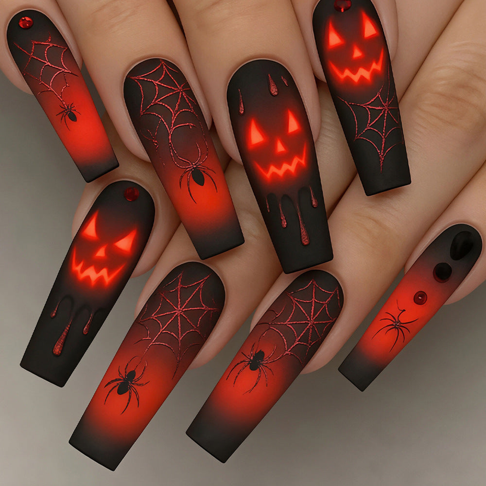 Spooky Themed Press-On Nagelkunst Brehn