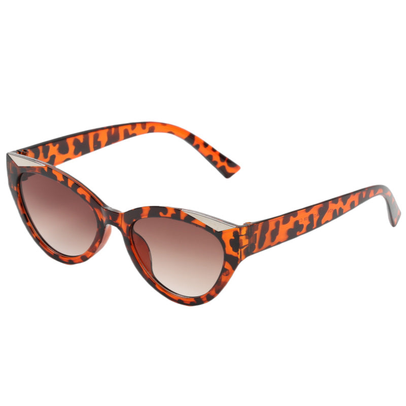 Damen elegante Cat-Eye Sonnenbrille mit luxuriösem Details Brehn
