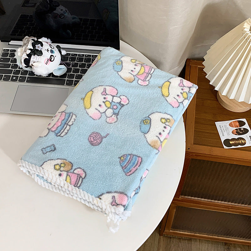 Kuscheldecke mit Verspieltem Tiermotiv Brehn