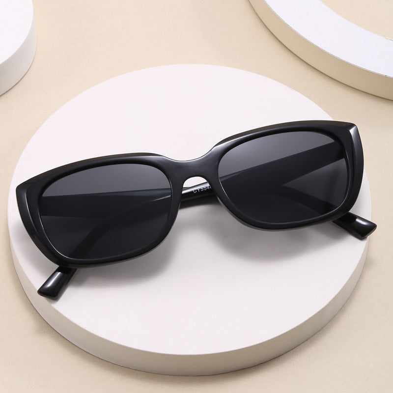 Damen trendige Cat-Eye Sonnenbrille im minimalistischen Design Brehn