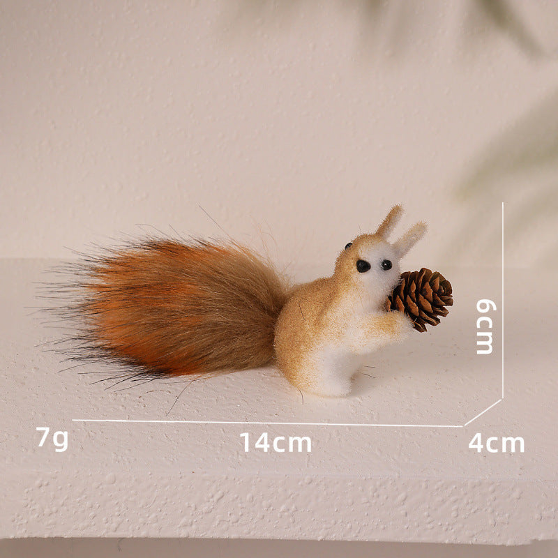 Niedliche Dekorationsfigur mit Eichhörnchenmotiv Brehn