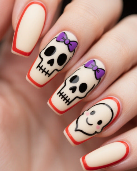 Künstlerische Halloween-Themen-Nagelverlängerungen Brehn