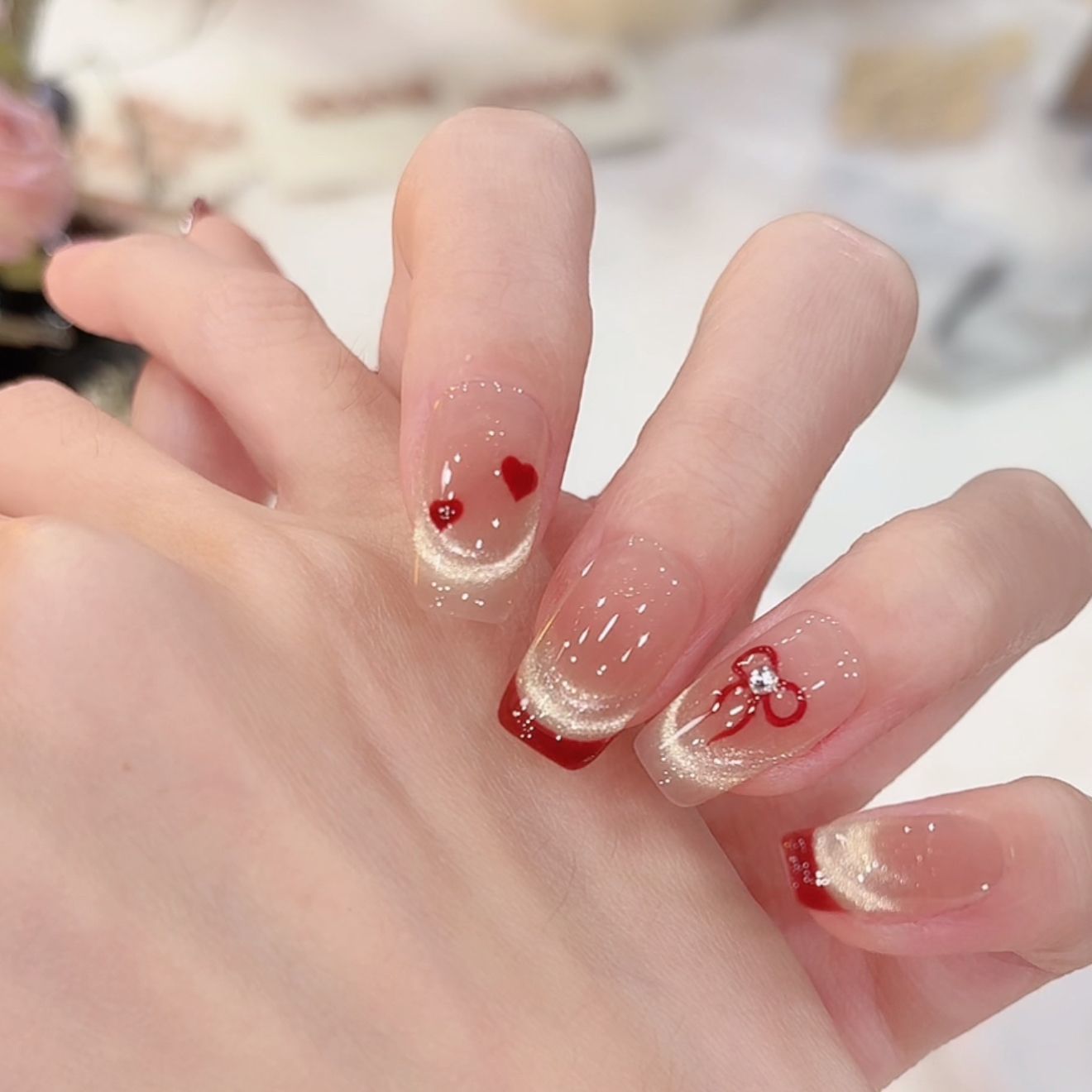 Künstlerische Herz-Themen Press-On Nagelkunst Brehn
