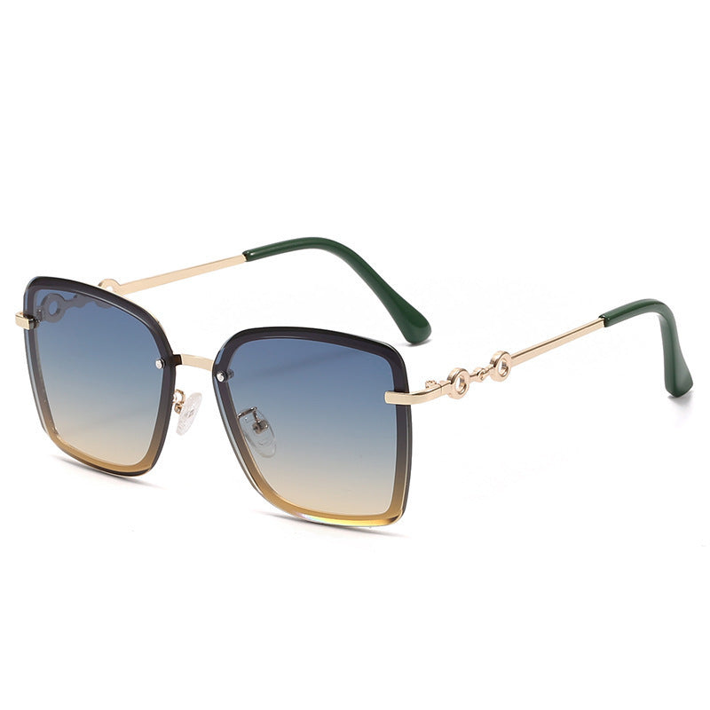 Damen quadratische Sonnenbrille mit verspiegelten Gläsern und elegantem Detail Brehn