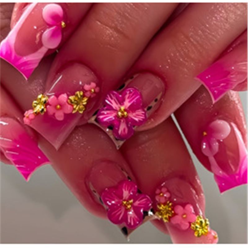 Künstlerisches Press-On-Nagelset mit Premium-Verzierungen Brehn