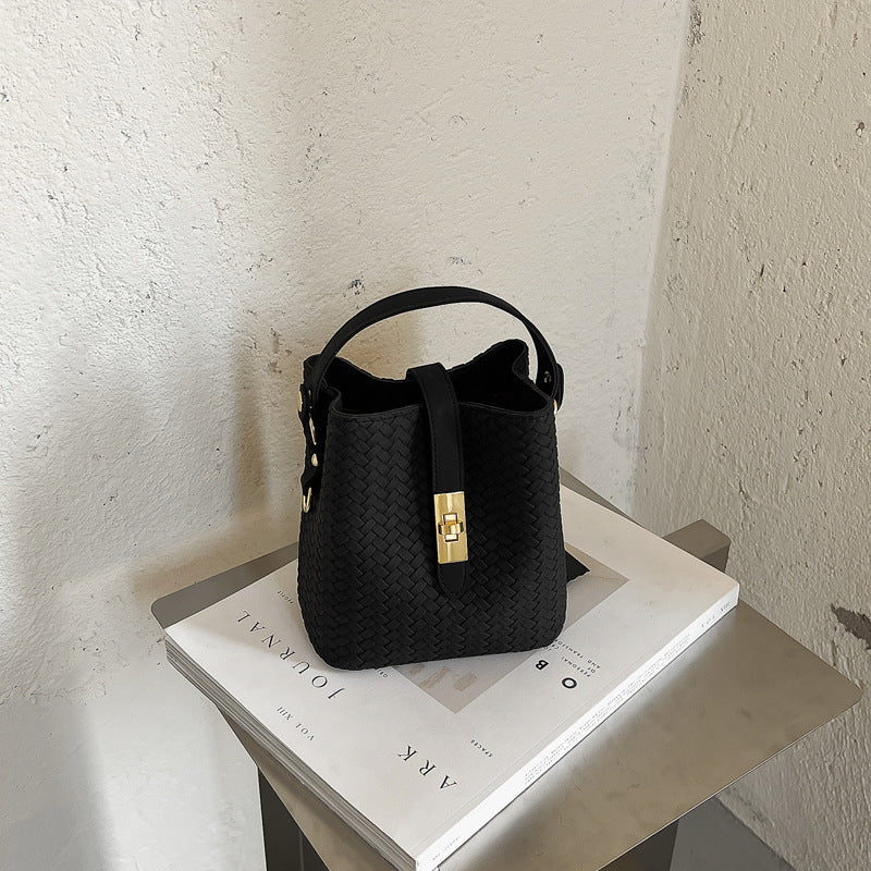 Gewebte Leder Eimer-Handtasche