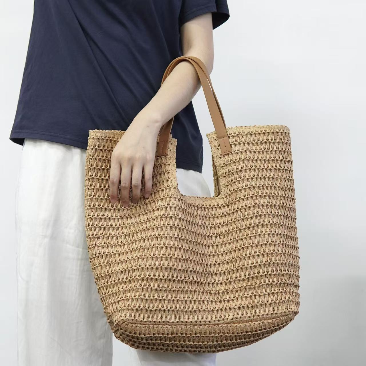 Geräumige Bast-Strandtasche Brehn