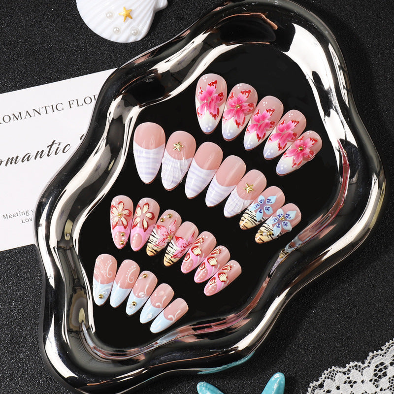 Künstlerisches Floral-Themen Fingernagel-Set Brehn