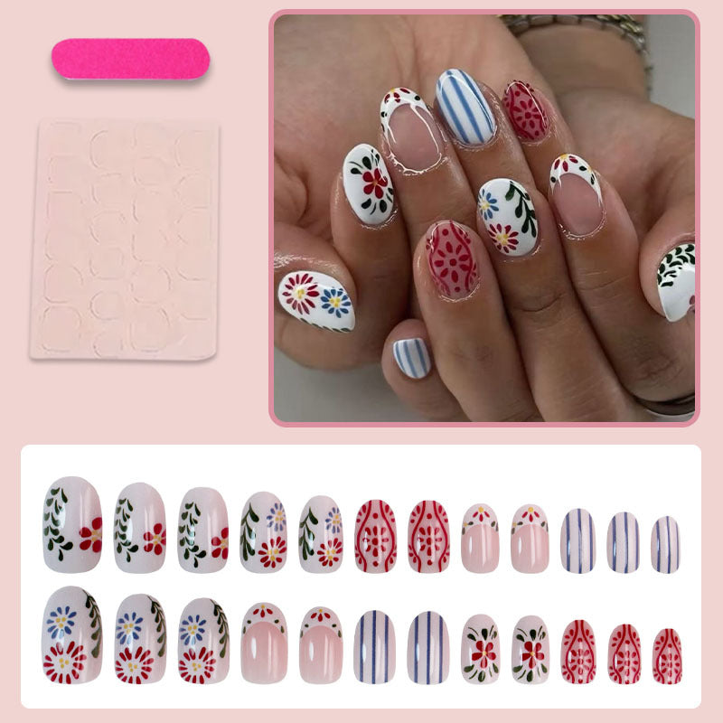 Kunstnagelset mit floralen und grafischen Mustern Brehn