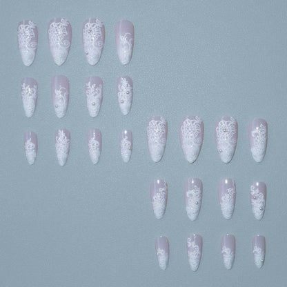 Elegantes Spitzen Design Acryl Nagelkunst Set