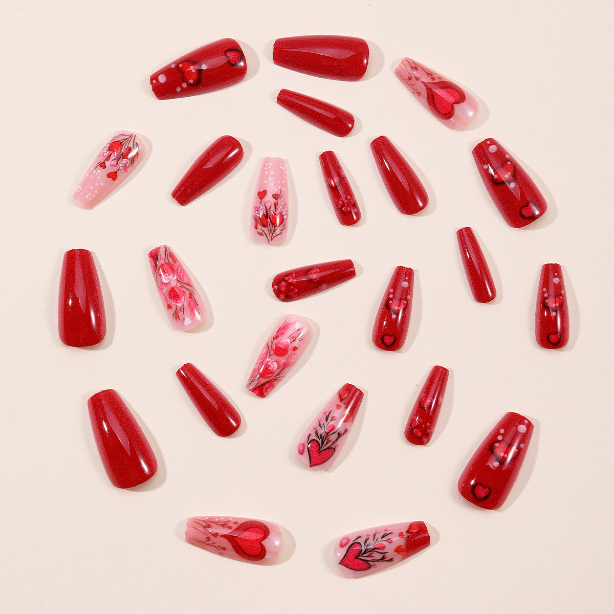 Romantische Blumenherz-Nagelkunstverlängerungen Brehn