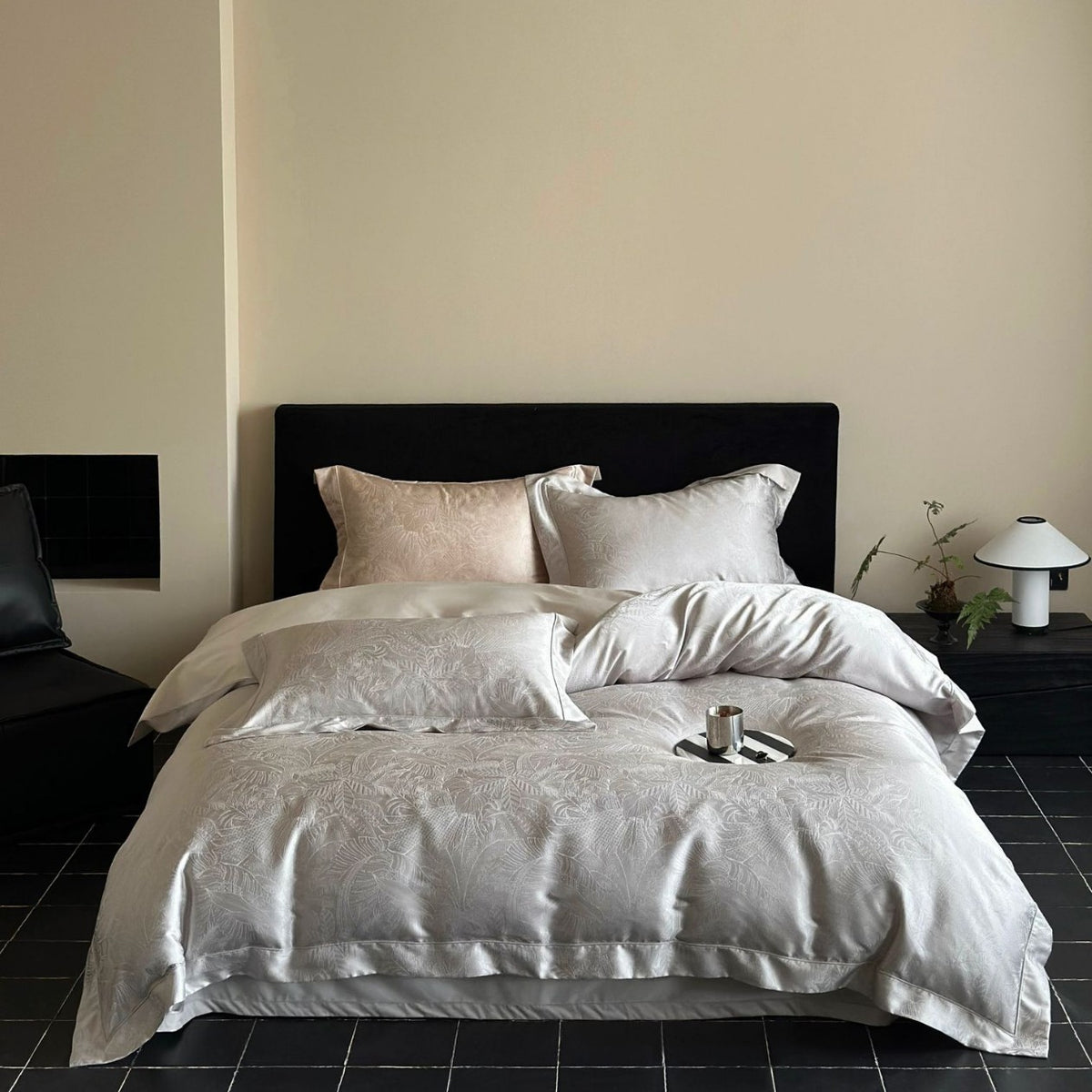 luxuriöse Jacquard-Satin Bettwäsche-Garnitur Brehn