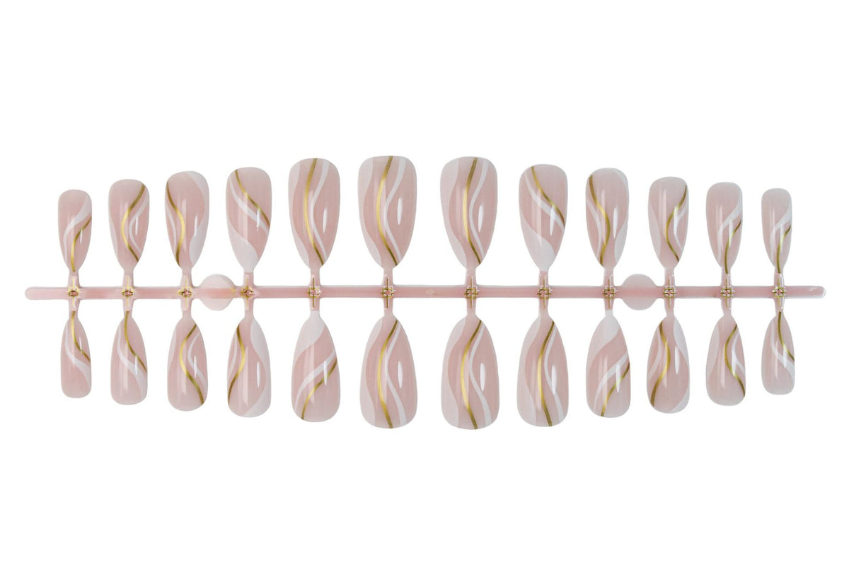 Kunstnagelset mit elegantem Schwung-Design Brehn