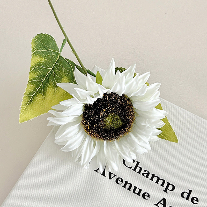 Dekorative Sonnenblumenarrangement
