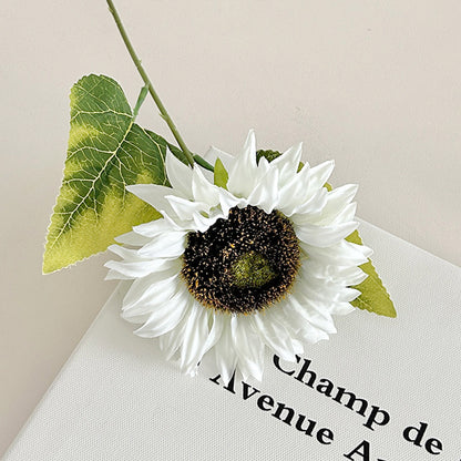 Dekorative Sonnenblumenarrangement