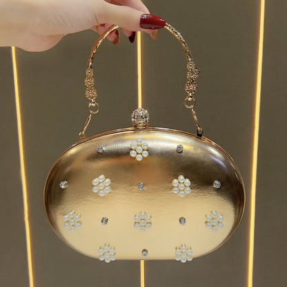 Vintage-inspirierte perlenverzierte Abendclutch