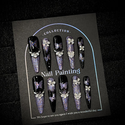 Elegantes Stiletto Press-On Nagelkünstler Set mit Schmuckstein Akzenten