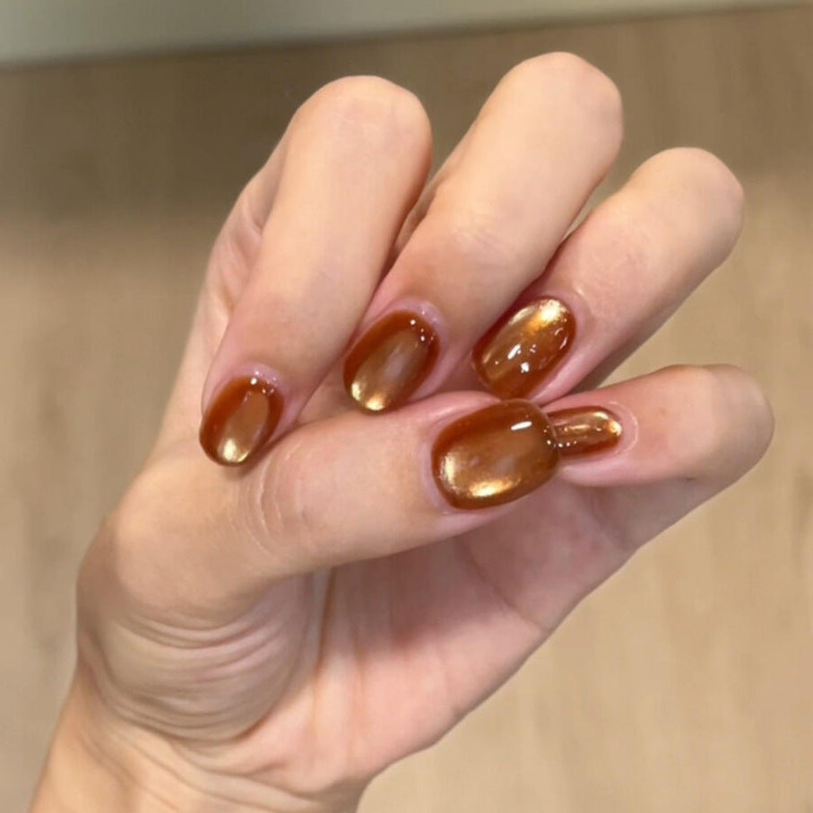 Kunstnägel mit Elegantem Glanz Brehn