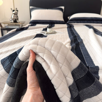 Luxuriöse strukturierte Fleece-Decke